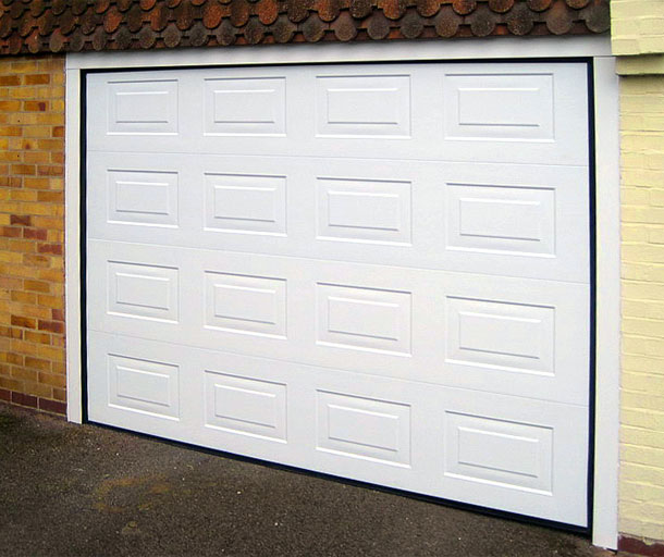 Комплект для встроенного монтажа применяется для гаражных ворот серии «Standard» и ворот серии «Classic» низкого типа монтажа.