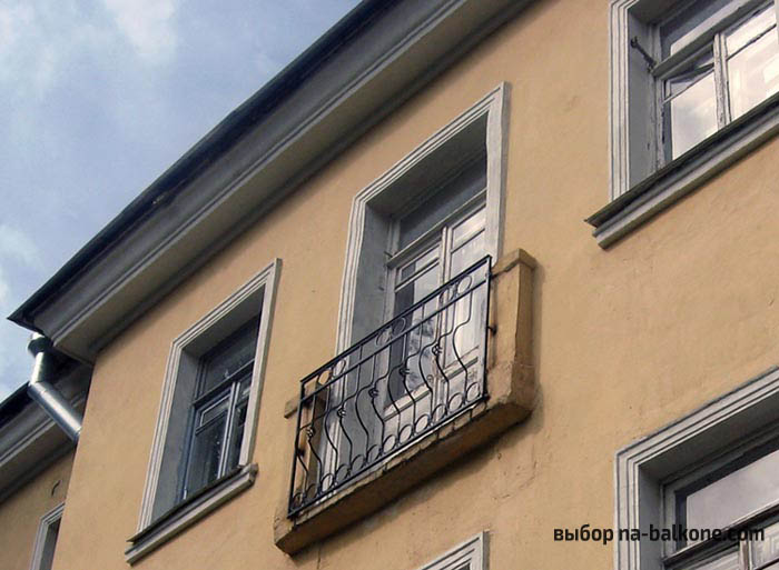 40 идей кованых балконов, перил и ограждений